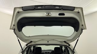 Used 2017 Maruti Suzuki Swift [2011-2017] VXi Petrol Manual interior DICKY DOOR OPEN VIEW