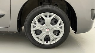 Used 2013 Maruti Suzuki Wagon R 1.0 [2010-2019] VXi Petrol Manual tyres RIGHT FRONT TYRE RIM VIEW