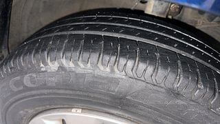 Used 2019 Maruti Suzuki Swift [2017-2021] VXi Petrol Manual tyres RIGHT FRONT TYRE TREAD VIEW