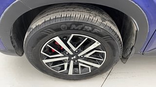 Used 2023 Hyundai Venue N-Line N8 DCT Dual tone Petrol Automatic tyres LEFT FRONT TYRE RIM VIEW