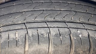 Used 2023 Hyundai Aura SX 1.2 (O) Petrol Petrol Manual tyres LEFT REAR TYRE TREAD VIEW