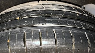 Used 2021 Maruti Suzuki Baleno [2019-2022] Zeta Petrol Petrol Manual tyres LEFT REAR TYRE TREAD VIEW