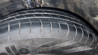 Used 2017 Maruti Suzuki Swift [2011-2017] VXi Petrol Manual tyres LEFT FRONT TYRE TREAD VIEW