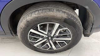 Used 2023 Hyundai Venue N-Line N8 DCT Dual tone Petrol Automatic tyres LEFT REAR TYRE RIM VIEW