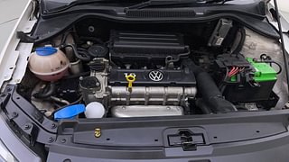 Used 2017 Volkswagen Vento [2015-2019] Highline Petrol Petrol Manual engine ENGINE RIGHT SIDE VIEW