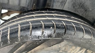 Used 2017 Maruti Suzuki Swift [2011-2017] VXi Petrol Manual tyres RIGHT REAR TYRE TREAD VIEW