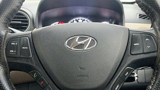 Used 2020 Hyundai Grand i10 [2017-2020] Sportz 1.2 Kappa VTVT Petrol Manual top_features Steering mounted controls