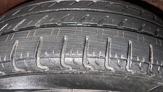 Used 2016 Maruti Suzuki Wagon R 1.0 [2015-2019] VXi (O) AMT Petrol Automatic tyres RIGHT FRONT TYRE TREAD VIEW