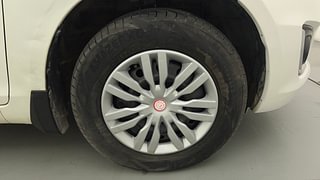 Used 2017 Maruti Suzuki Swift [2011-2017] VXi Petrol Manual tyres RIGHT FRONT TYRE RIM VIEW