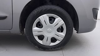 Used 2017 Maruti Suzuki Wagon R 1.0 [2010-2019] VXi Petrol Manual tyres RIGHT FRONT TYRE RIM VIEW