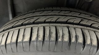 Used 2018 Toyota Yaris [2018-2021] G CVT Petrol Automatic tyres LEFT FRONT TYRE TREAD VIEW