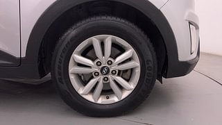 Used 2016 Hyundai Creta [2015-2018] 1.6 SX Plus Diesel Manual tyres RIGHT FRONT TYRE RIM VIEW