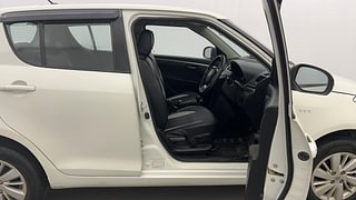 Used 2015 Maruti Suzuki Swift [2011-2017] ZXi Petrol Manual interior RIGHT SIDE FRONT DOOR CABIN VIEW