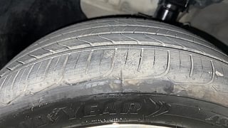 Used 2018 Hyundai i20 Active [2015-2020] 1.2 SX Petrol Manual tyres LEFT FRONT TYRE TREAD VIEW