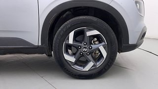 Used 2019 Hyundai Venue [2019-2021] SX 1.0 (O) Turbo Petrol Manual tyres RIGHT FRONT TYRE RIM VIEW