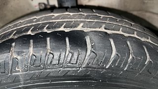 Used 2018 Maruti Suzuki Wagon R 1.0 [2013-2019] LXi CNG (O) Petrol+cng Manual tyres RIGHT FRONT TYRE TREAD VIEW