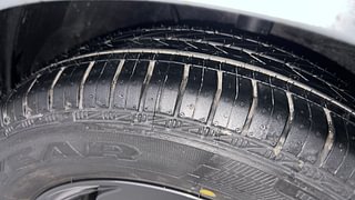 Used 2019 Hyundai Grand i10 Nios Sportz 1.2 Kappa VTVT Petrol Manual tyres RIGHT FRONT TYRE TREAD VIEW
