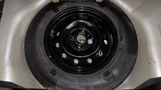 Used 2016 Maruti Suzuki Swift [2011-2017] VDi Diesel Manual tyres SPARE TYRE VIEW