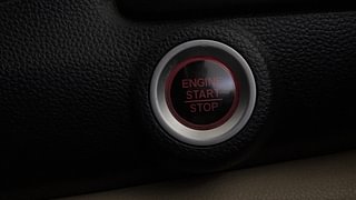 Used 2023 Honda Amaze 1.2 VX CVT i-VTEC Petrol Automatic top_features Keyless start