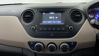 Used 2018 Hyundai Xcent [2017-2019] S Petrol Petrol Manual interior MUSIC SYSTEM & AC CONTROL VIEW