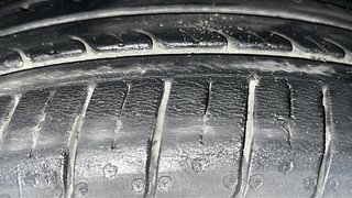 Used 2021 Maruti Suzuki Ciaz Delta Petrol Petrol Manual tyres RIGHT FRONT TYRE TREAD VIEW