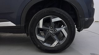 Used 2021 Hyundai Venue [2019-2022] SX 1.0  Turbo iMT Petrol Manual tyres LEFT REAR TYRE RIM VIEW