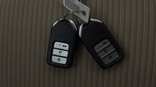 Used 2023 Honda Amaze 1.2 VX CVT i-VTEC Petrol Automatic extra CAR KEY VIEW