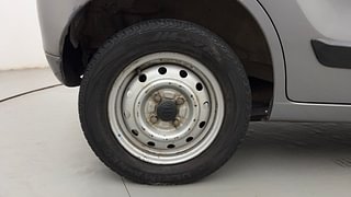 Used 2017 Maruti Suzuki Wagon R 1.0 [2013-2019] LXi CNG Petrol+cng Manual tyres RIGHT REAR TYRE RIM VIEW