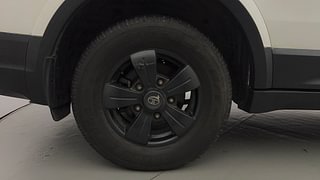 Used 2019 Tata Hexa [2016-2020] XM PLUS Diesel Manual tyres RIGHT REAR TYRE RIM VIEW