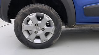 Used 2019 Renault Kwid [2017-2019] CLIMBER 1.0 AMT Petrol Automatic tyres RIGHT REAR TYRE RIM VIEW