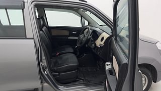 Used 2017 Maruti Suzuki Wagon R 1.0 [2013-2019] LXi CNG Petrol+cng Manual interior RIGHT SIDE FRONT DOOR CABIN VIEW