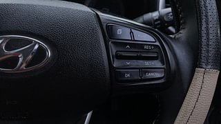 Used 2019 Hyundai Venue [2019-2021] SX 1.0 (O) Turbo Petrol Manual top_features Cruise control
