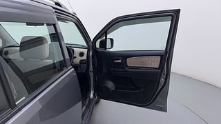 Used 2017 Maruti Suzuki Wagon R 1.0 [2010-2019] VXi Petrol Manual interior RIGHT FRONT DOOR OPEN VIEW