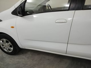 Used 2016 Datsun Redi-GO [2015-2019] T Petrol Manual dents MINOR SCRATCH