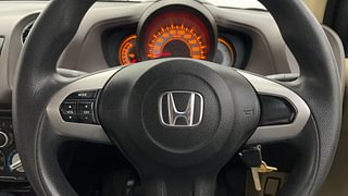 Used 2013 Honda Brio [2011-2016] S MT Petrol Manual top_features Steering mounted controls