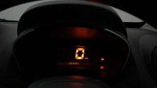 Used 2015 Renault Kwid [2015-2019] RXE Petrol Manual interior CLUSTERMETER VIEW