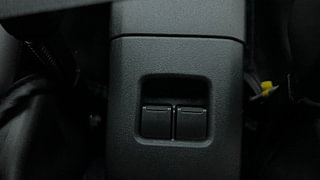 Used 2022 Maruti Suzuki Celerio VXi CNG Petrol+cng Manual top_features Rear power window