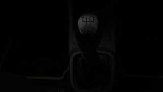 Used 2015 Renault Kwid [2015-2019] RXE Petrol Manual interior GEAR  KNOB VIEW