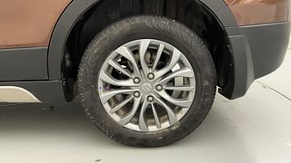 Used 2017 Maruti Suzuki S-Cross [2015-2017] Zeta 1.3 Diesel Manual tyres LEFT REAR TYRE RIM VIEW