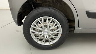 Used 2017 Maruti Suzuki Wagon R 1.0 [2013-2019] LXi CNG Petrol+cng Manual tyres RIGHT REAR TYRE RIM VIEW