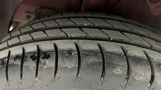 Used 2015 Hyundai Elite i20 [2014-2018] Magna 1.4 CRDI Diesel Manual tyres RIGHT REAR TYRE TREAD VIEW