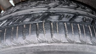 Used 2017 Maruti Suzuki Wagon R 1.0 [2010-2019] VXi Petrol Manual tyres RIGHT REAR TYRE TREAD VIEW