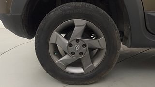 Used 2014 Renault Duster [2012-2015] 110 PS RxL ADVENTURE Diesel Manual tyres RIGHT REAR TYRE RIM VIEW