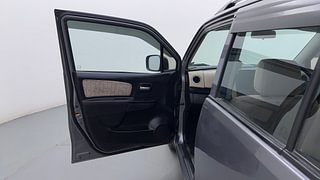 Used 2017 Maruti Suzuki Wagon R 1.0 [2010-2019] VXi Petrol Manual interior LEFT FRONT DOOR OPEN VIEW