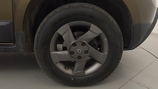 Used 2014 Renault Duster [2012-2015] 110 PS RxL ADVENTURE Diesel Manual tyres RIGHT FRONT TYRE RIM VIEW