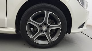 Used 2015 Mercedes-Benz CLA [2015-2019] 200 CDI Sport Diesel Automatic tyres RIGHT FRONT TYRE RIM VIEW