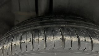 Used 2018 Maruti Suzuki Ertiga [2015-2018] VXI Petrol Manual tyres RIGHT REAR TYRE TREAD VIEW