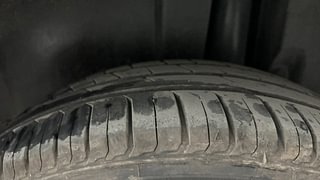 Used 2018 Maruti Suzuki Ertiga [2015-2018] VXI Petrol Manual tyres LEFT REAR TYRE TREAD VIEW