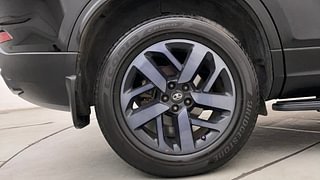 Used 2022 Tata Safari XZA Plus Dark Edition Diesel Automatic tyres RIGHT REAR TYRE RIM VIEW
