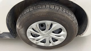 Used 2023 Maruti Suzuki Swift VXI AMT Petrol Automatic tyres RIGHT FRONT TYRE RIM VIEW
